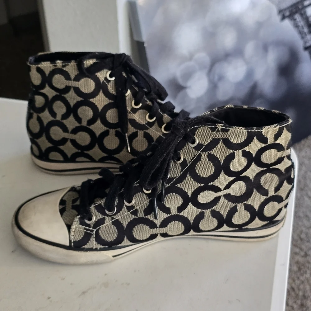 Coach Cardinal High Top Sneakers Women Sz 8B Black White Signature Logo … - Picture 10 of 16